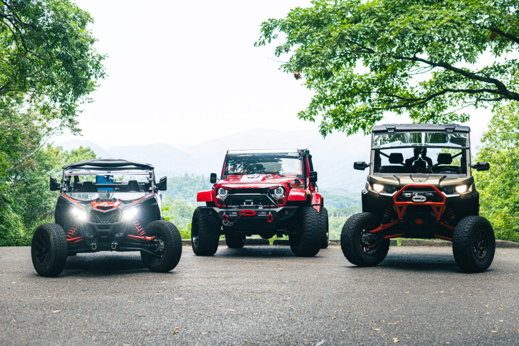 UTV rental rates Gatlinburg – Can-am Maverick X3, Can-am Defender HD10 and Jeep lineup in the Smoky Mountains